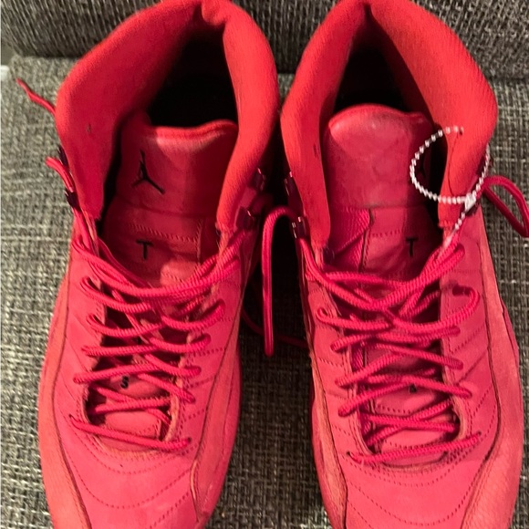 Air Jordan Retro 12 - Picture 3 of 8